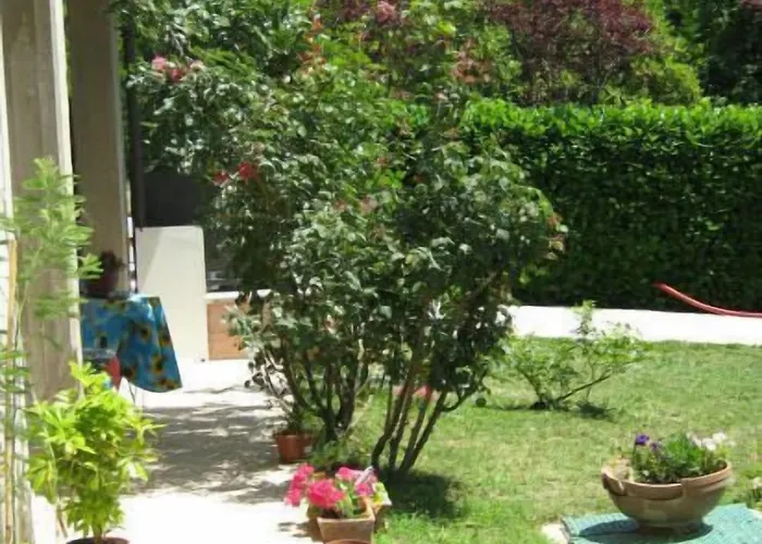 Alojamento de Acomodação e Pequeno-almoço I Fiori 3*